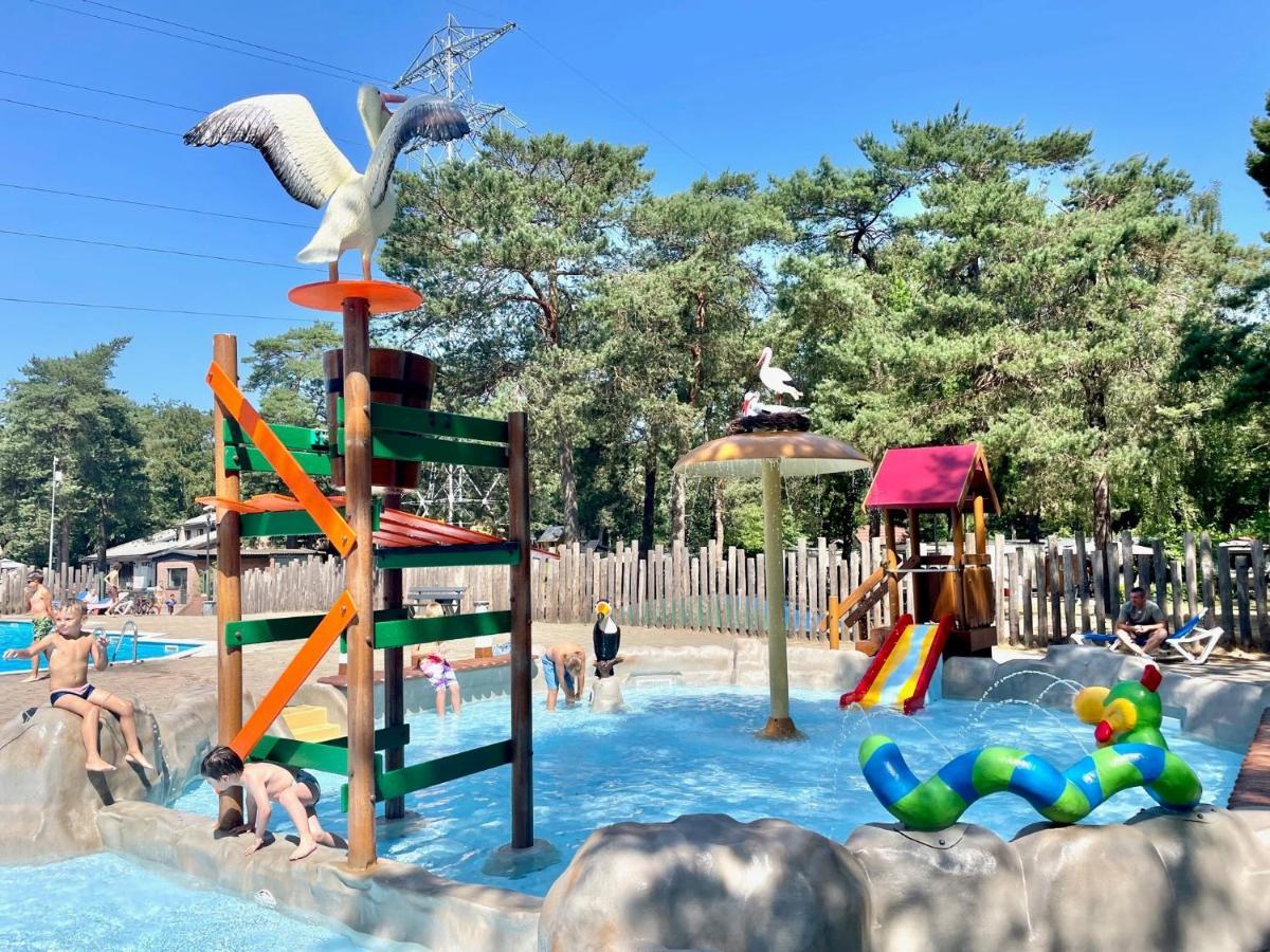 Vakantiepark Hertenhorst Беекберген Екстериор снимка